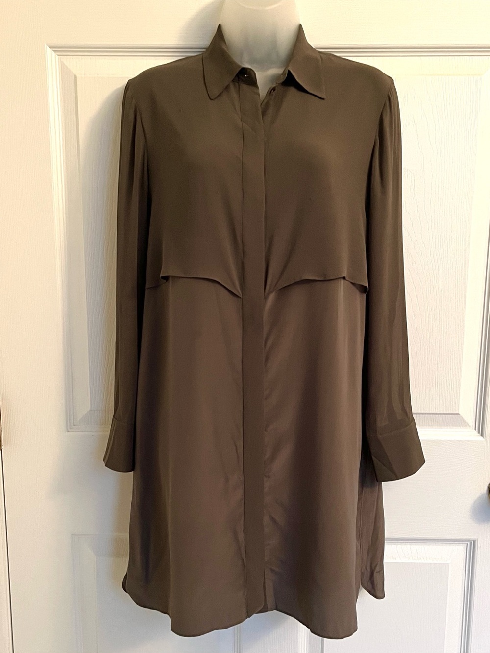 Club Monaco Bruksyde 100% Silk Utility Shirt Dress Layered Khaki Olive Green S
